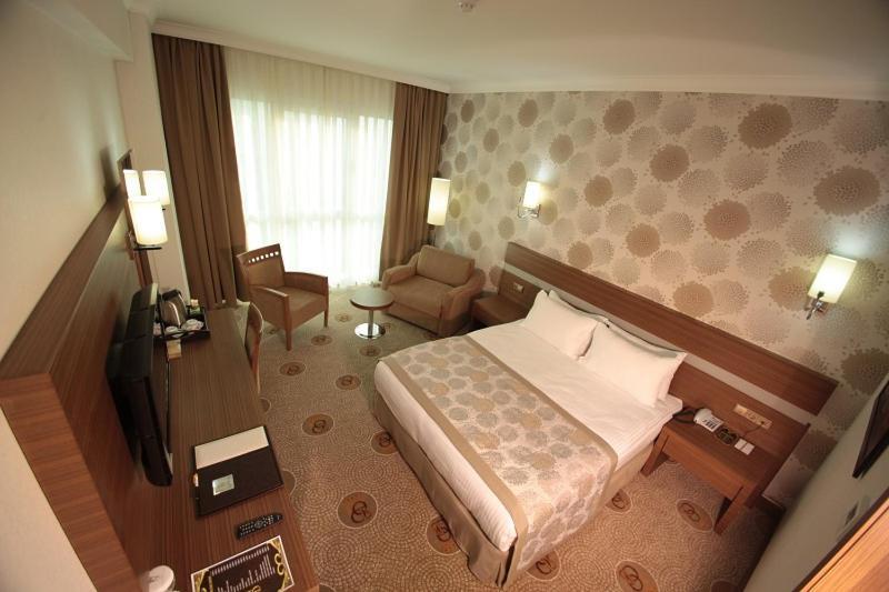 Buyuk Osmaniye Hotel Bagian luar foto